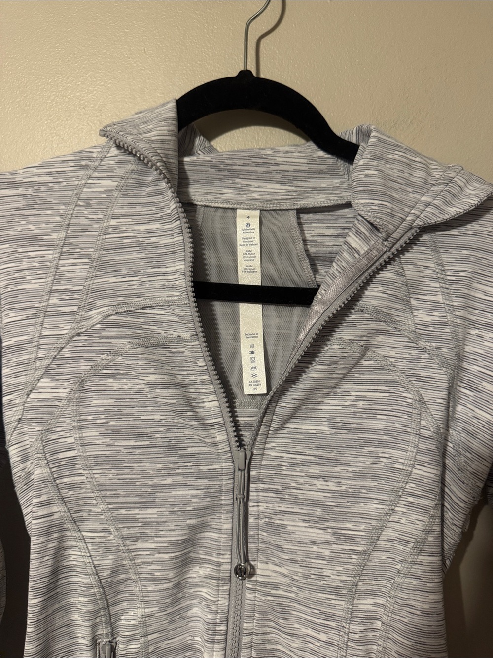 Lululemon Define Jacket - Picture 4 of 6